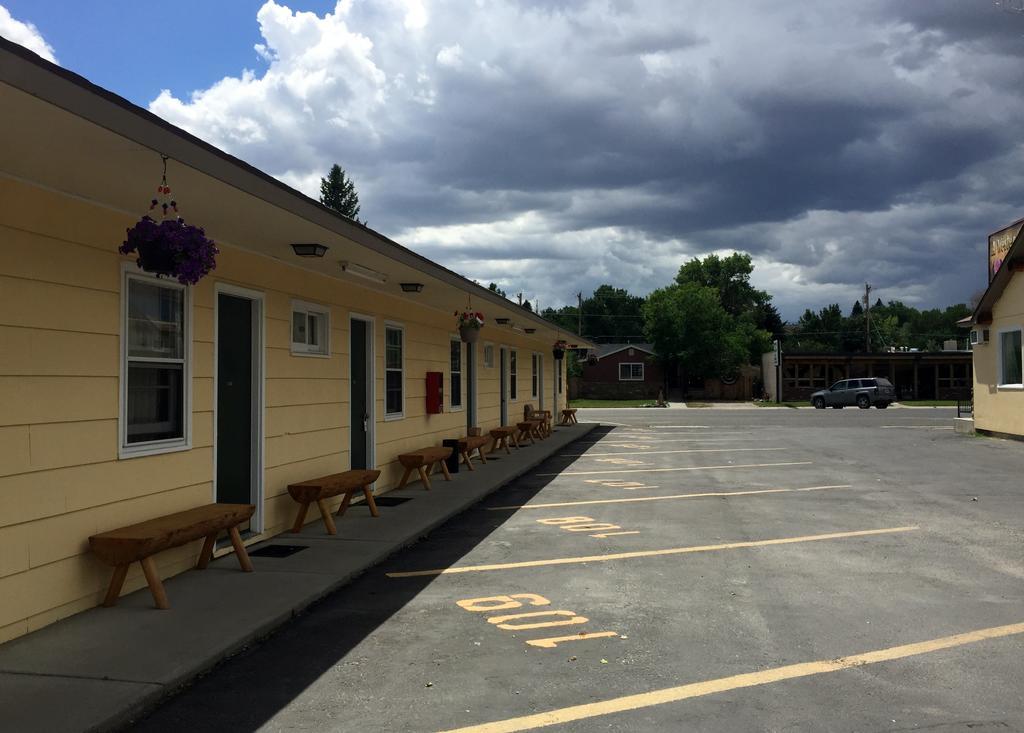 A Western Rose Cody Exterior foto